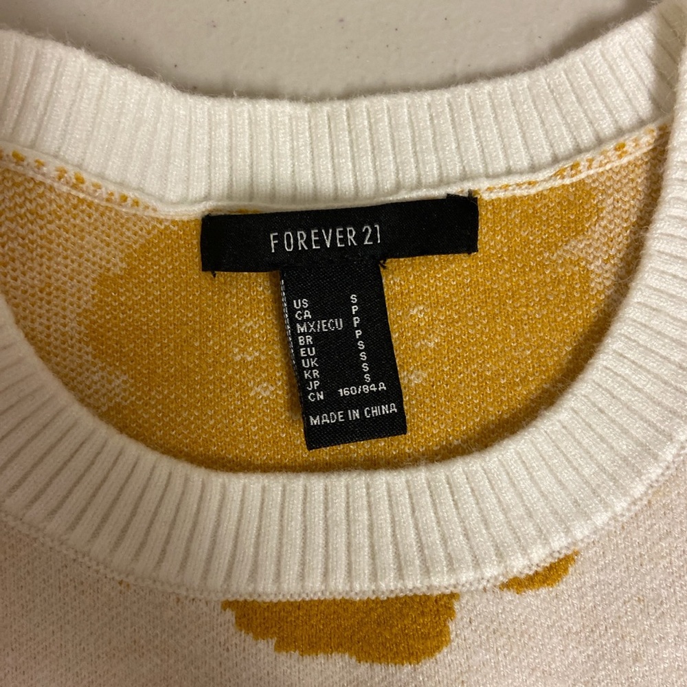 Flower sweater - Picture 3 of 4